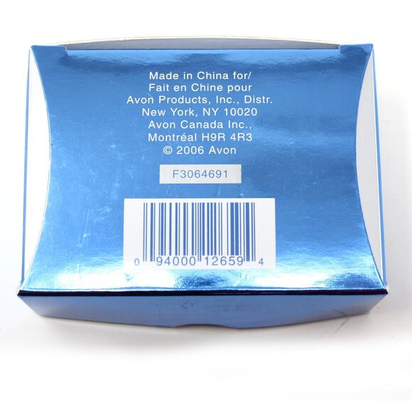 Vintage Avon Glamourous Y Gift Set in Red with Necklace and Earrings - Hey Viv - Picture 4 of 5